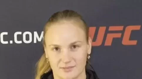 Valentina Shevchenko, expcampeona de peso mosca de UFC cuya lesion dejo vacante el titulo