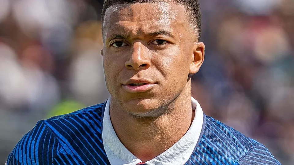 Kylian Mbappe durante un partido internacional