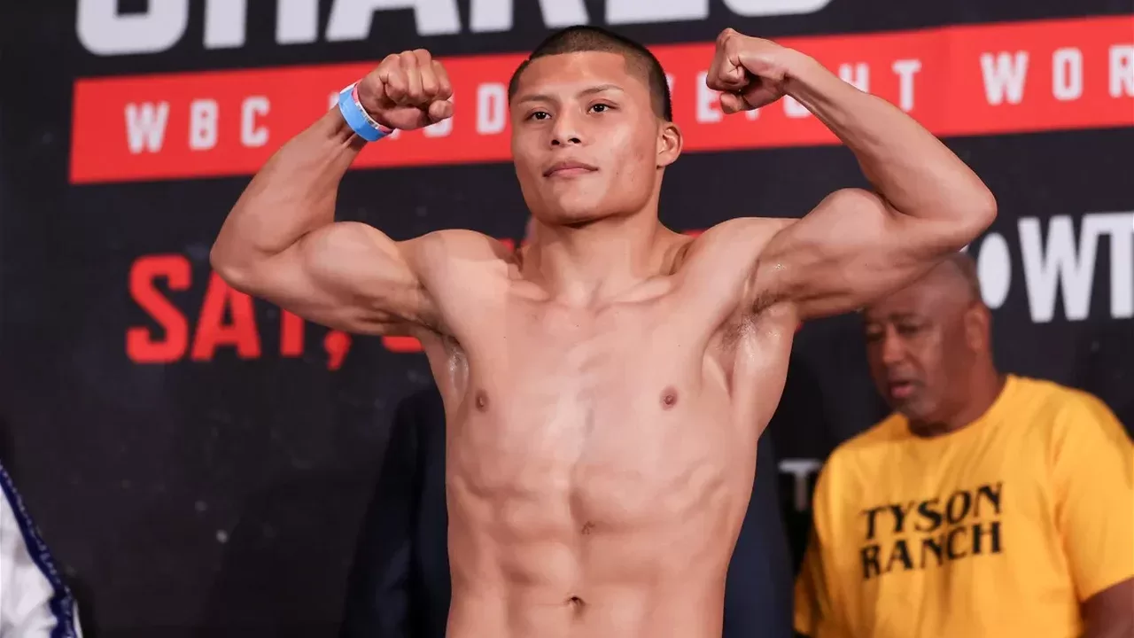 Isaac Pitbull Cruz, boxeador mexicano