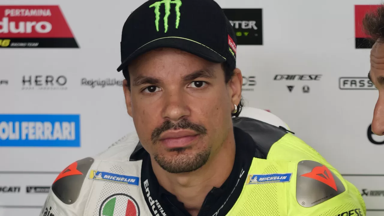 Franco Morbidelli, piloto de VR46 Ducati, en el paddock de MotoGP