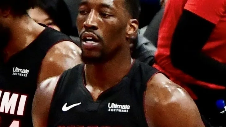 Bam Adebayo, pívot de Miami Heat, durante un partido de la NBA
