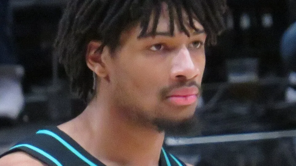 Shaedon Sharpe con el uniforme de Portland Trail Blazers